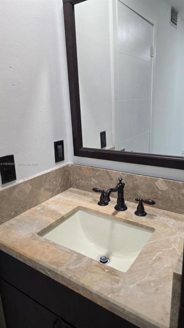 6515 W 26th Dr, Unit 12-38, Hialeah, FL 33016 Photo
