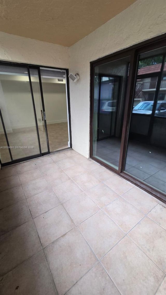 6515 W 26th Dr, Unit 12-38, Hialeah, FL 33016 Photo
