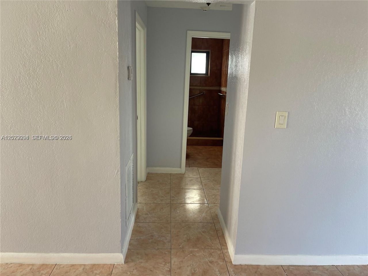 1220 NE 116th St , Unit 1222, Miami, FL 33161 Photo