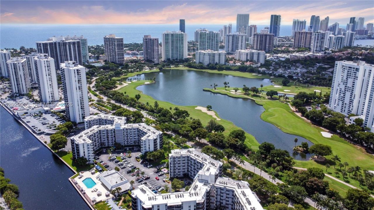 3475 N Country Club Dr , Unit 503A, Aventura, FL 33180 Photo
