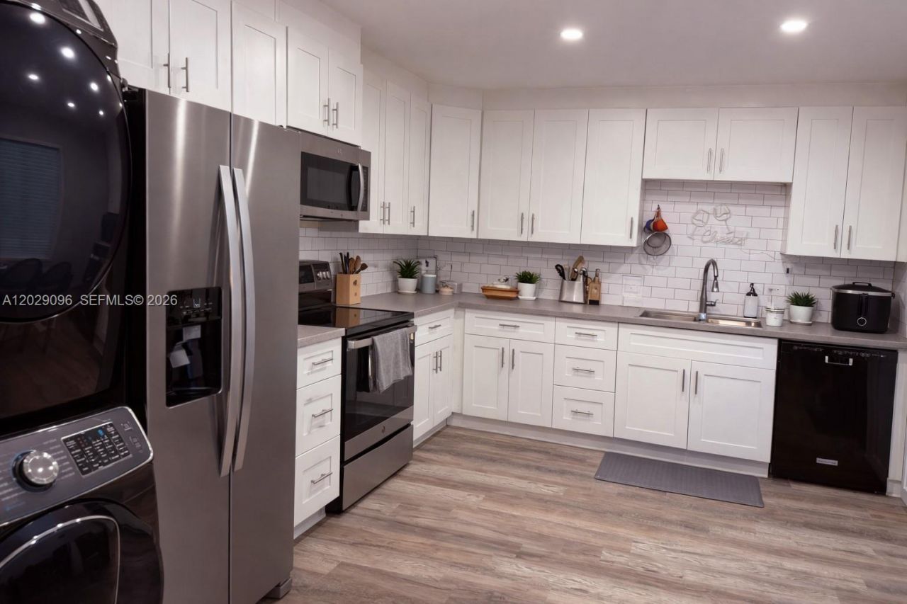 7471 W Sunrise Blvd, Unit 7471, Plantation, FL 33313 Photo