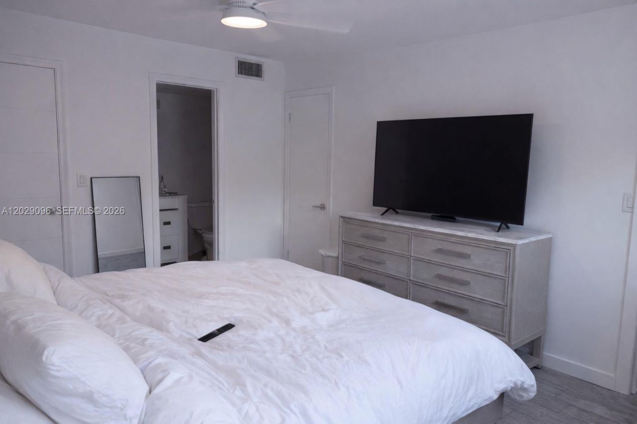 7471 W Sunrise Blvd, Unit 7471, Plantation, FL 33313 Photo