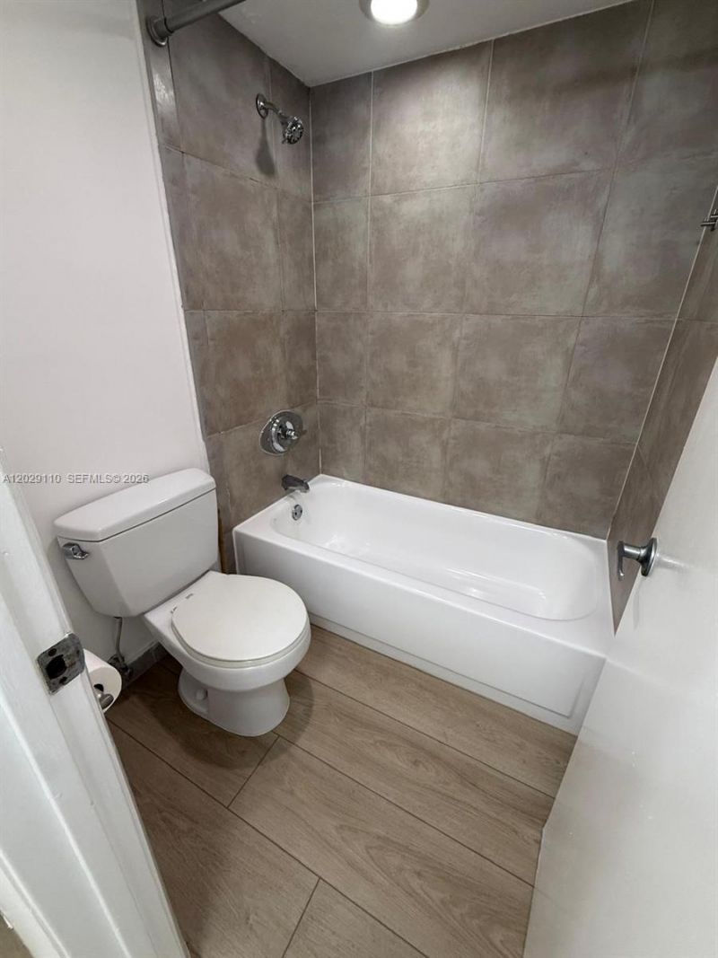750 NE 64th St, Unit B316, Miami, FL 33138 Photo