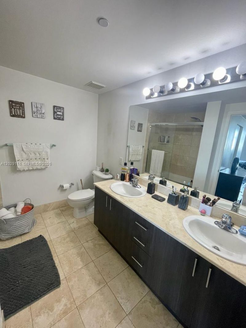 2475 Brickell Ave , Unit 2303, Miami, FL 33129 Photo
