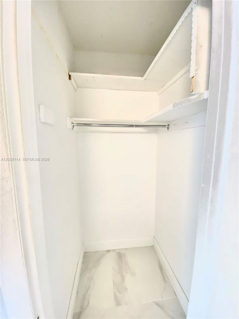 2920 Point East Dr , Unit N611, Aventura, FL 33160 Photo