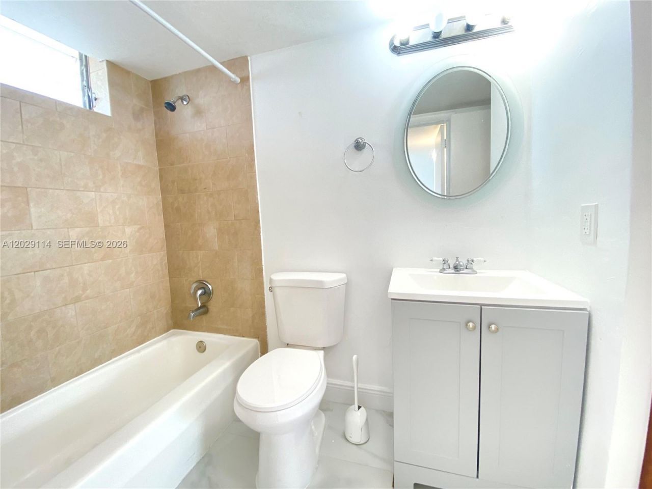 2920 Point East Dr , Unit N611, Aventura, FL 33160 Photo