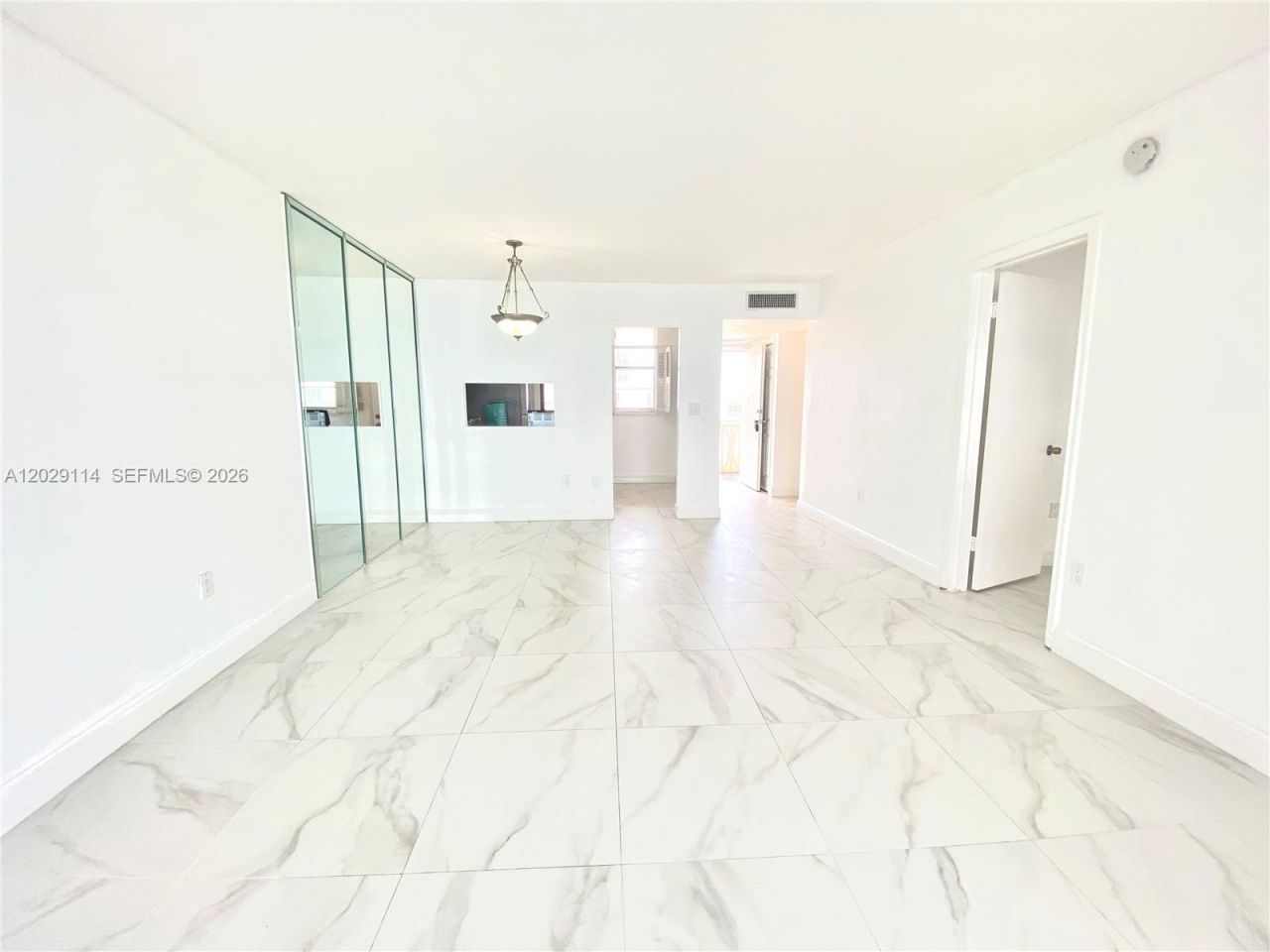 2920 Point East Dr , Unit N611, Aventura, FL 33160 Photo
