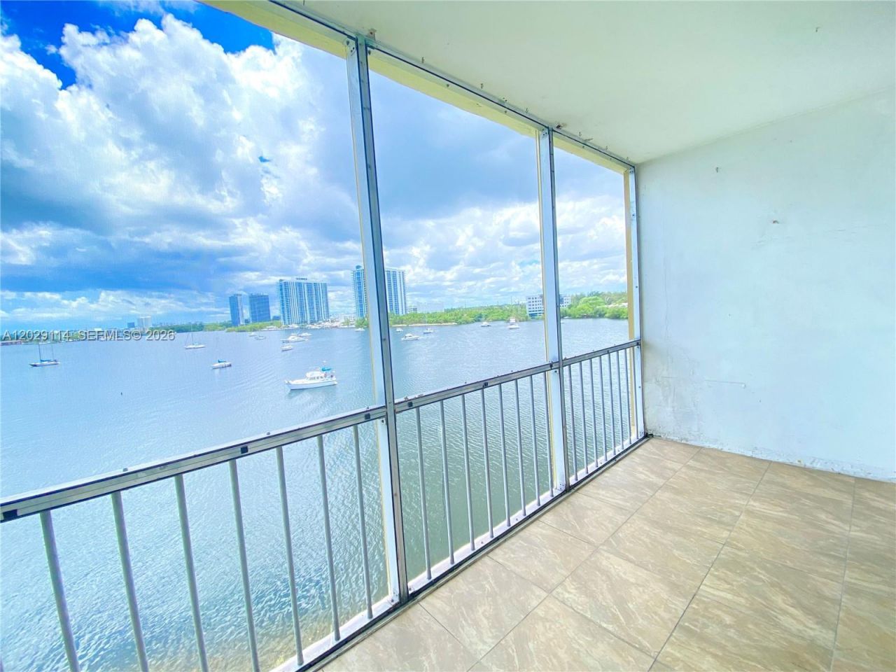 2920 Point East Dr , Unit N611, Aventura, FL 33160 Photo