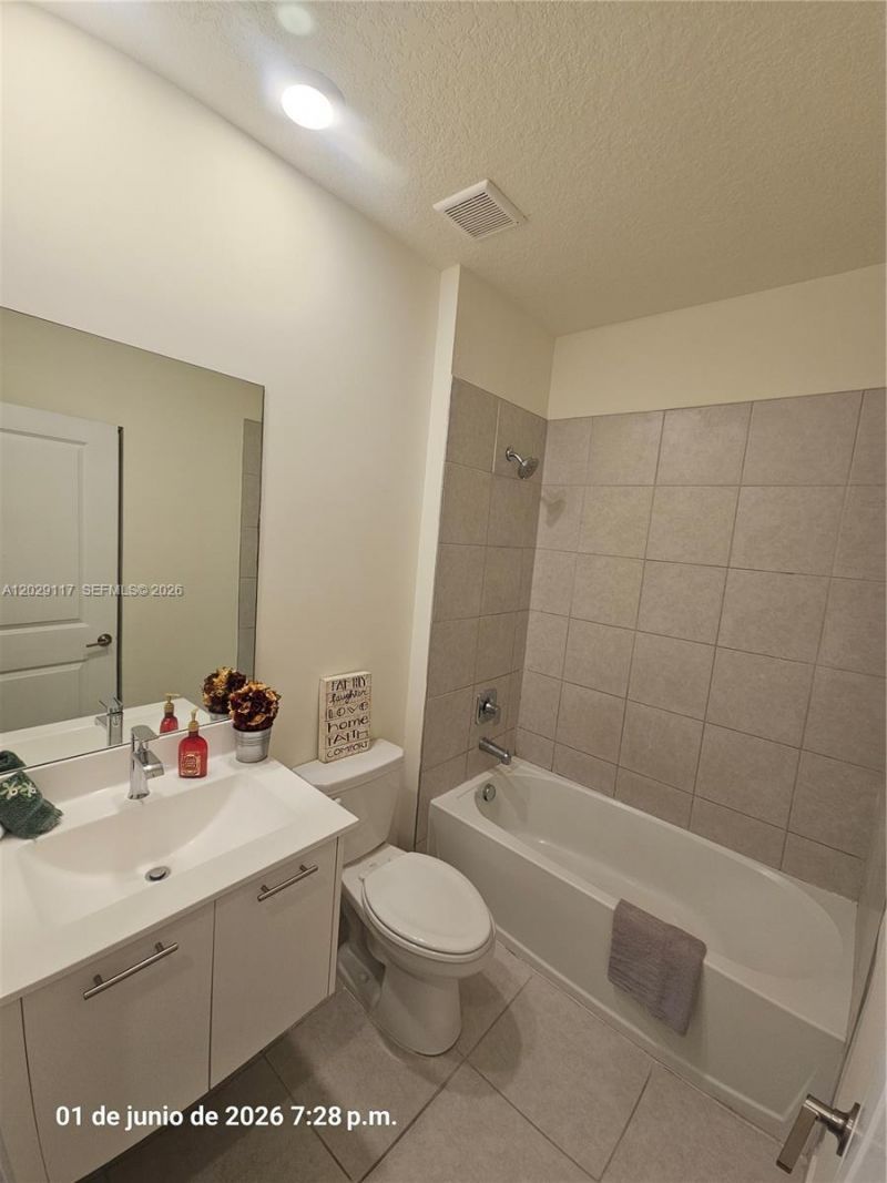6453 NW 102nd Path, Unit 103, Doral, FL 33178 Photo