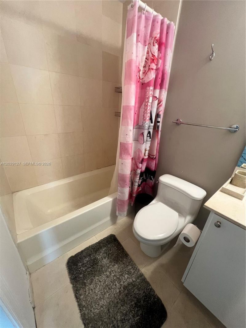 60 SW 13th St, Unit 2207, Miami, FL 33130 Photo