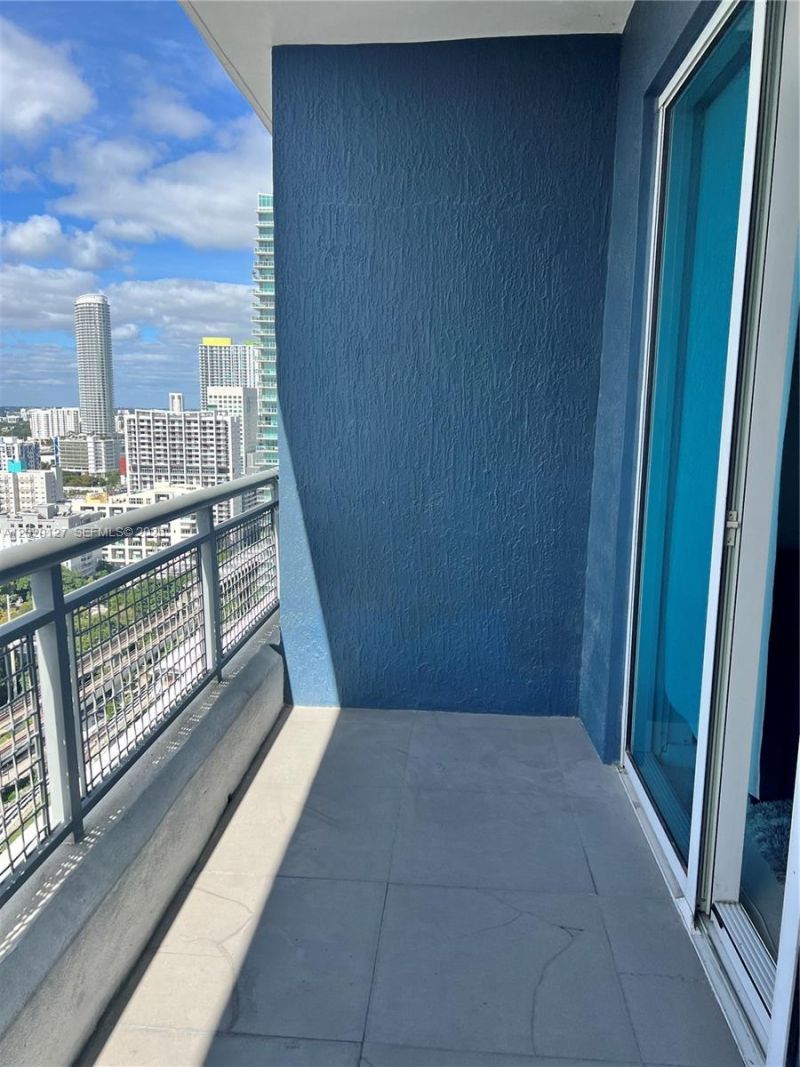 60 SW 13th St, Unit 2207, Miami, FL 33130 Photo
