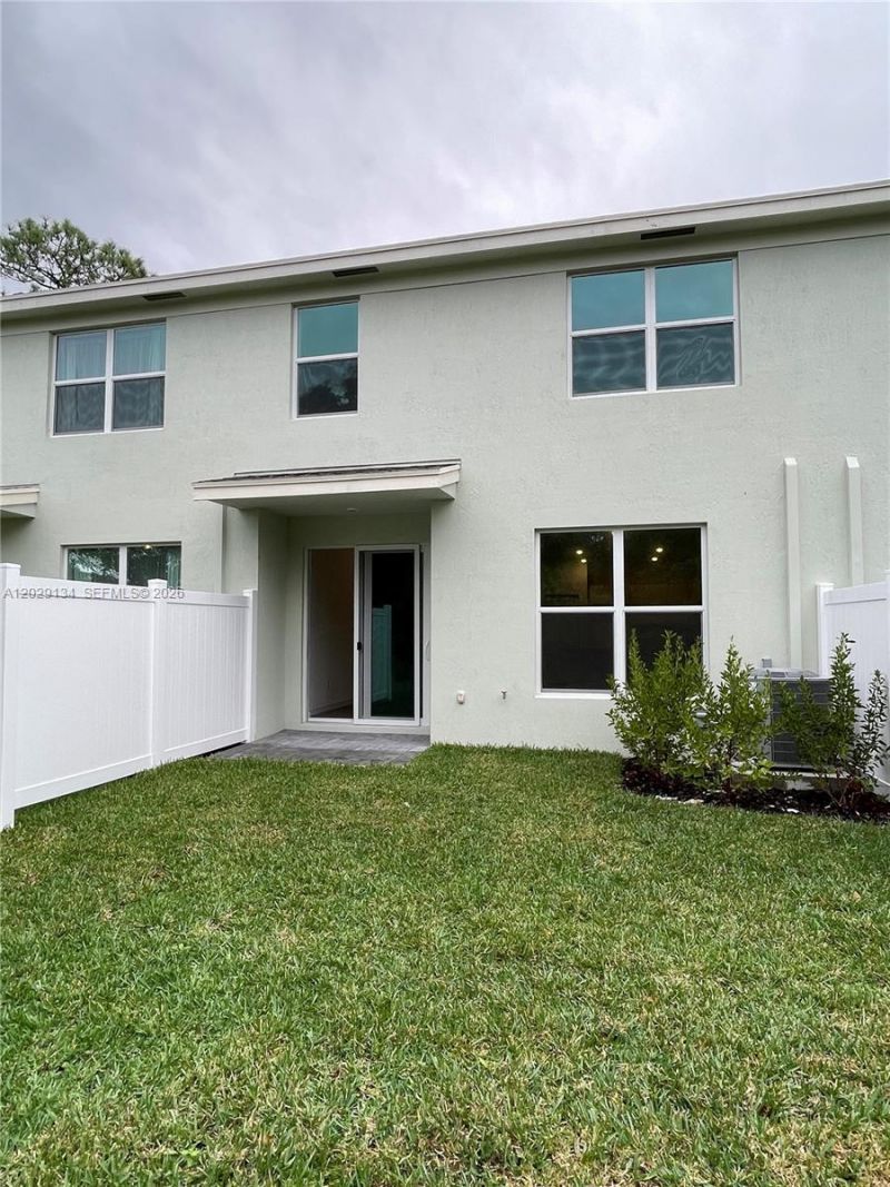 4297 Hammock Grove Dr , Unit 4297, Lake Worth, FL 33467 Photo