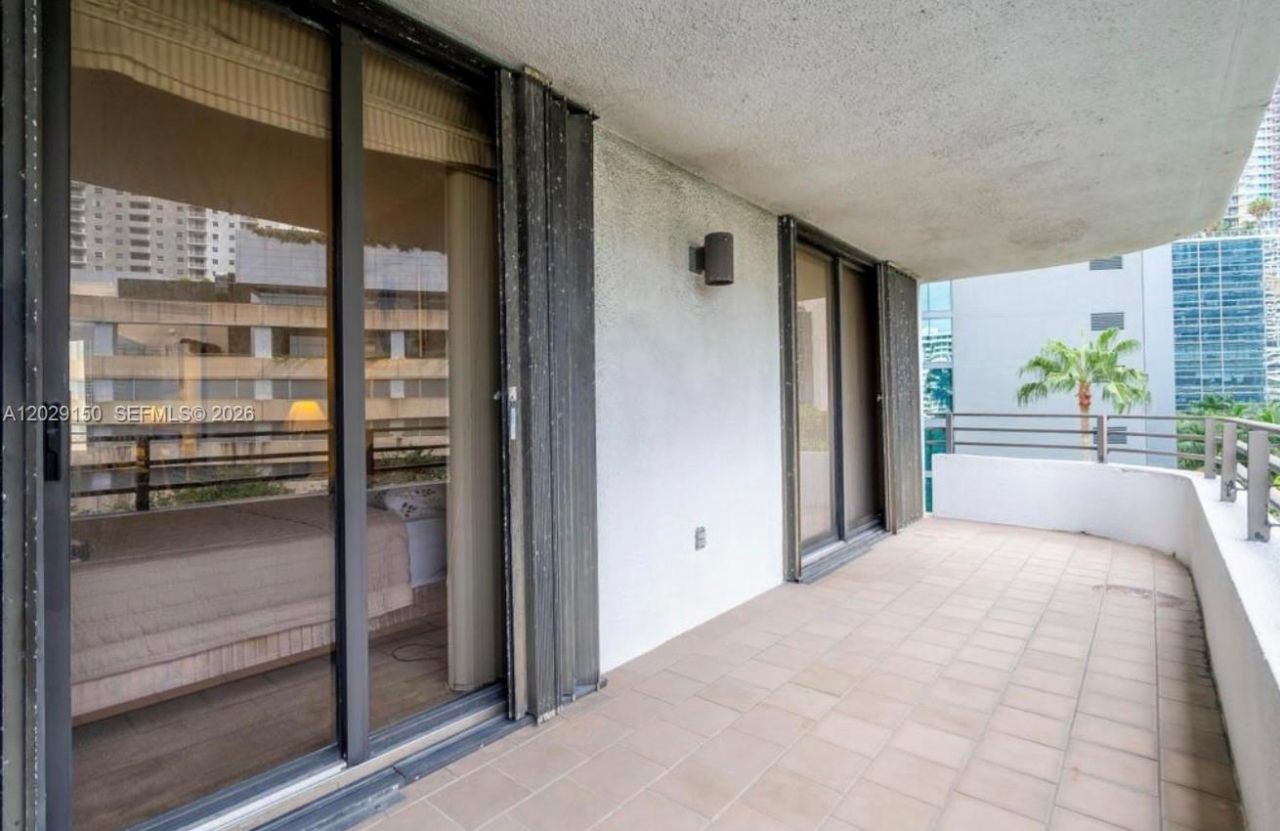 151 SE 15th Rd, Unit 502, Miami, FL 33129 Photo