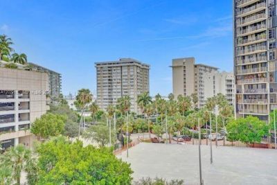 151 SE 15th Rd , Unit 502, Miami, FL 33129 Photo