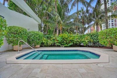 151 SE 15th Rd, Unit 502, Miami, FL 33129 Photo