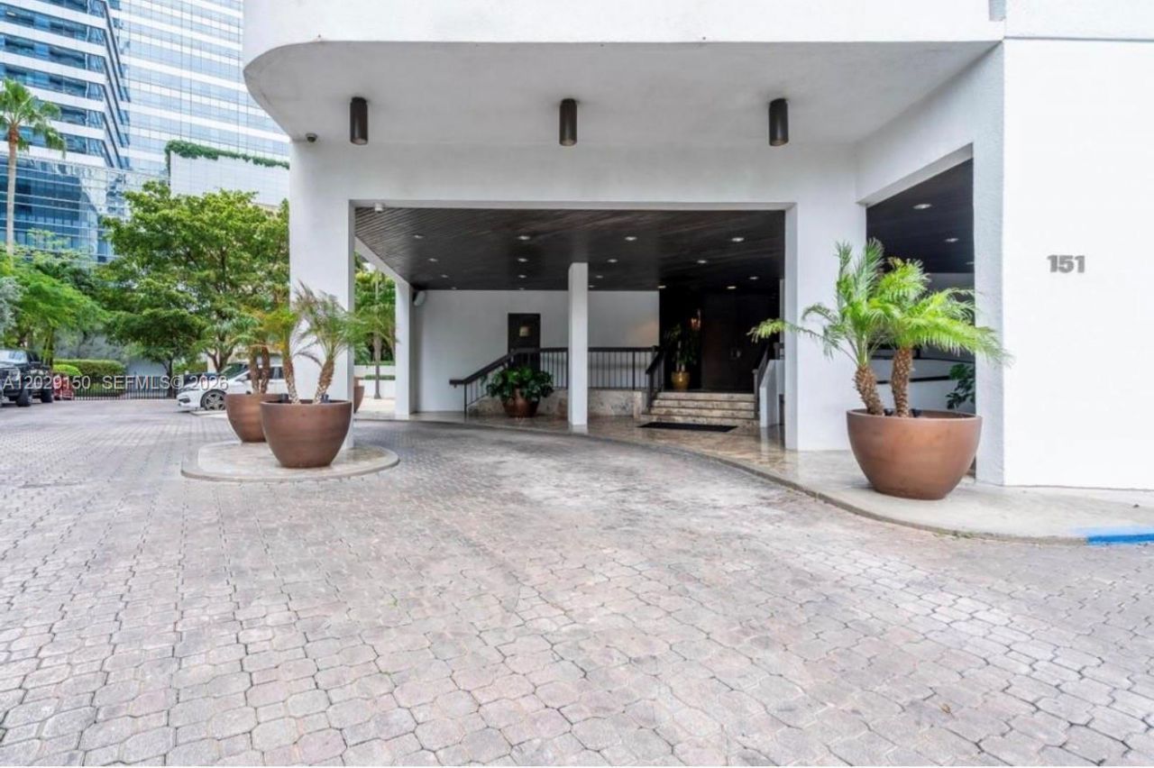 151 SE 15th Rd, Unit 502, Miami, FL 33129 Photo
