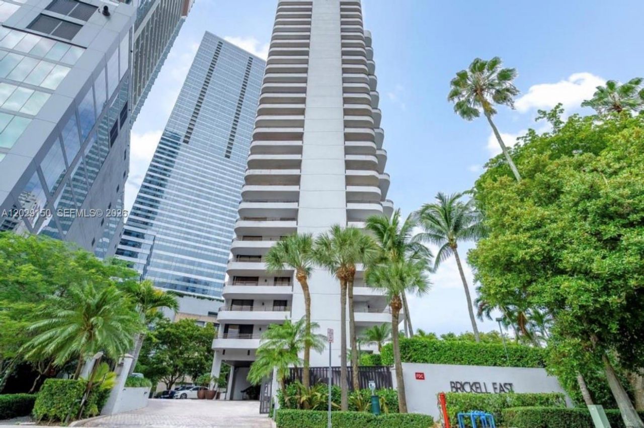 151 SE 15th Rd, Unit 502, Miami, FL 33129 Photo