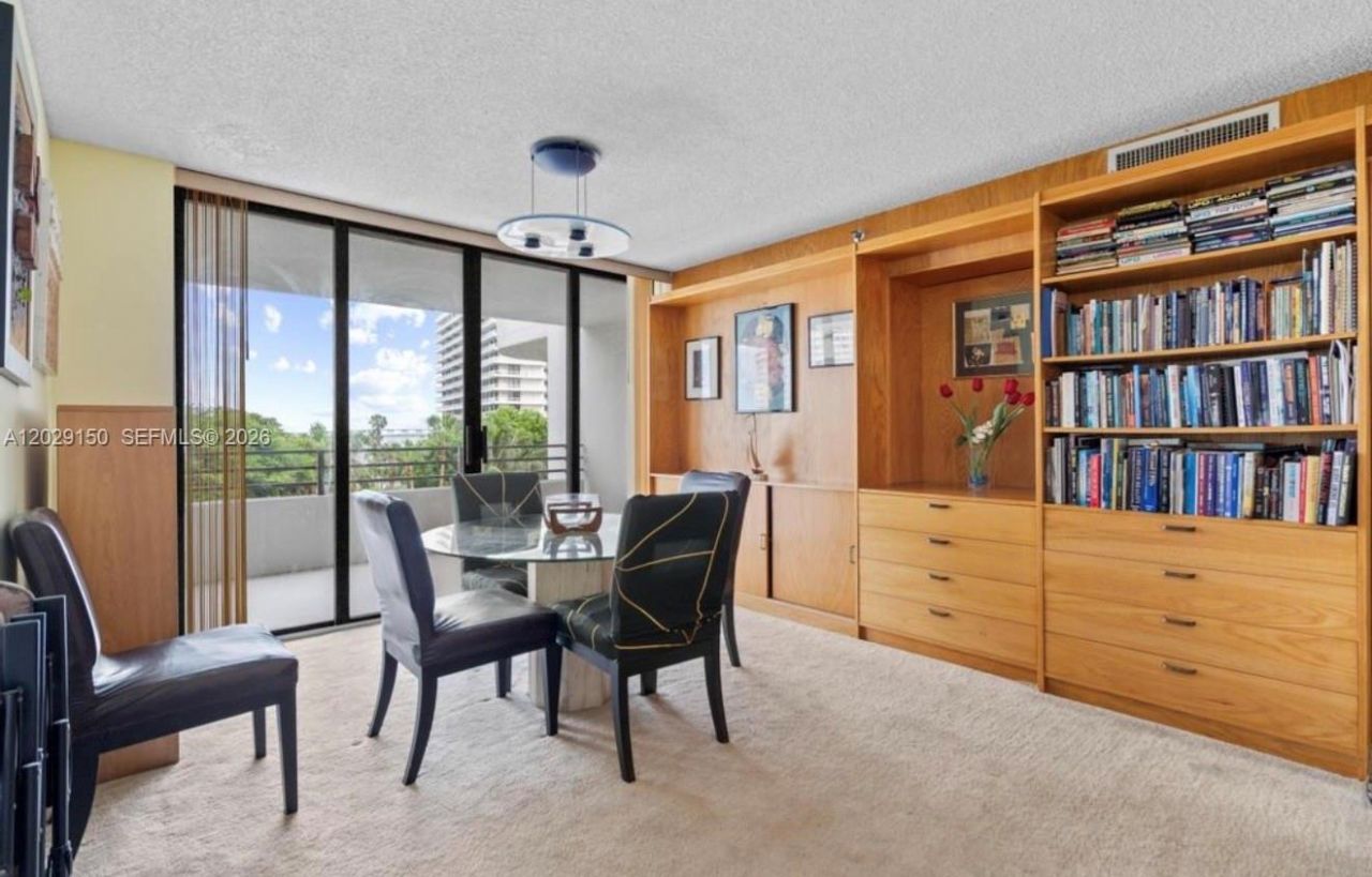 151 SE 15th Rd, Unit 502, Miami, FL 33129 Photo