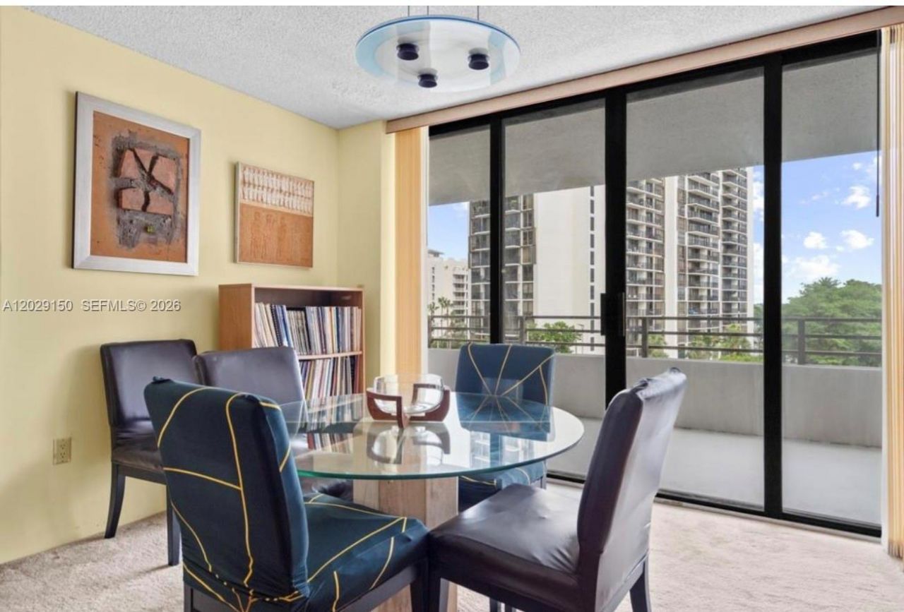 151 SE 15th Rd, Unit 502, Miami, FL 33129 Photo