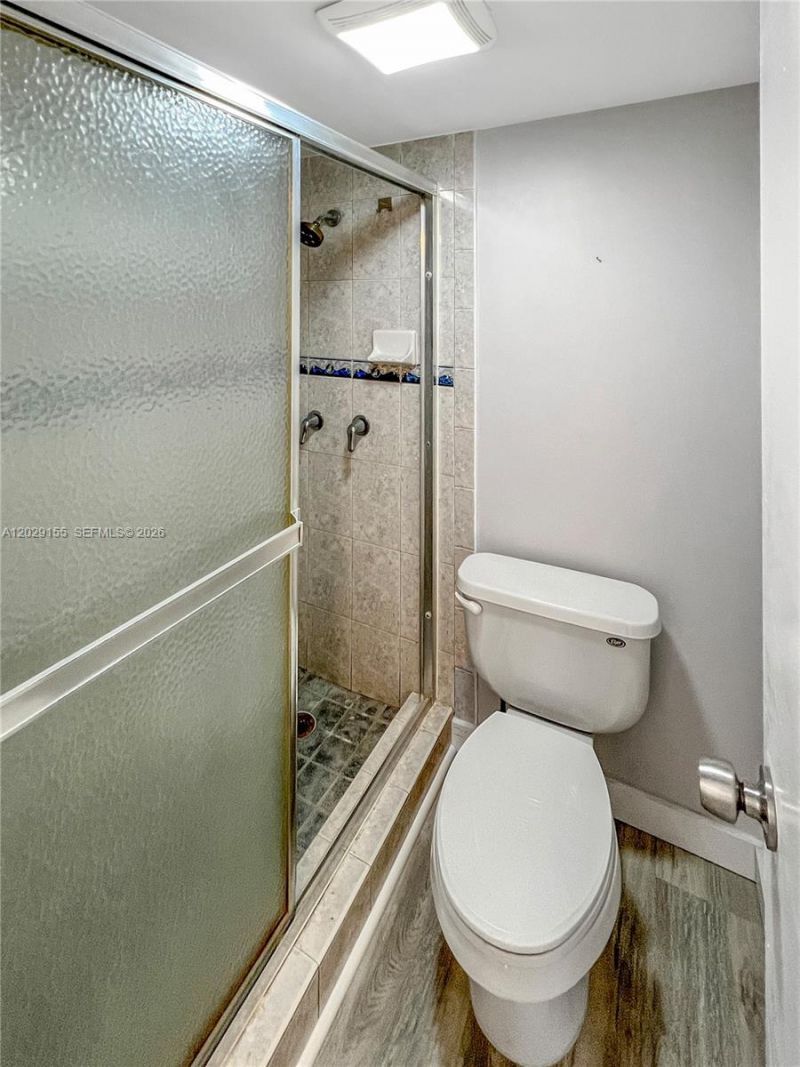 3475 N Country Club Dr , Unit 503, Aventura, FL 33180 Photo