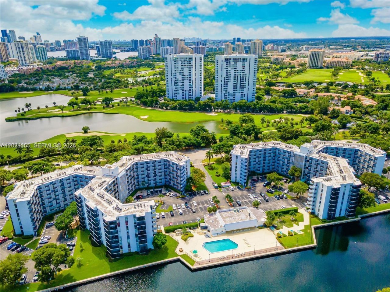 3475 N Country Club Dr , Unit 503, Aventura, FL 33180 Photo