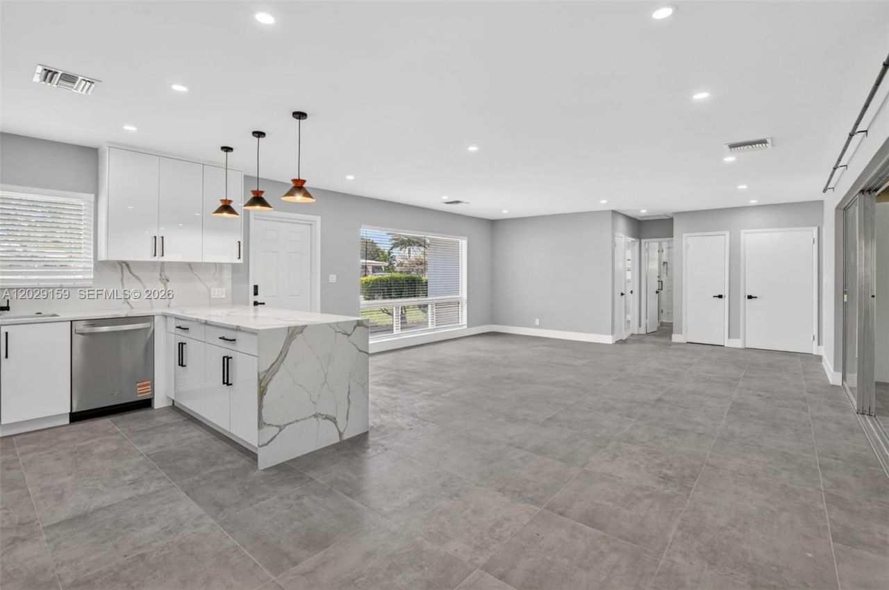 1320 SE 10th St , Deerfield Beach, FL 33441 Photo