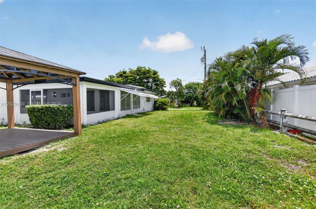 1320 SE 10th St , Deerfield Beach, FL 33441 Photo
