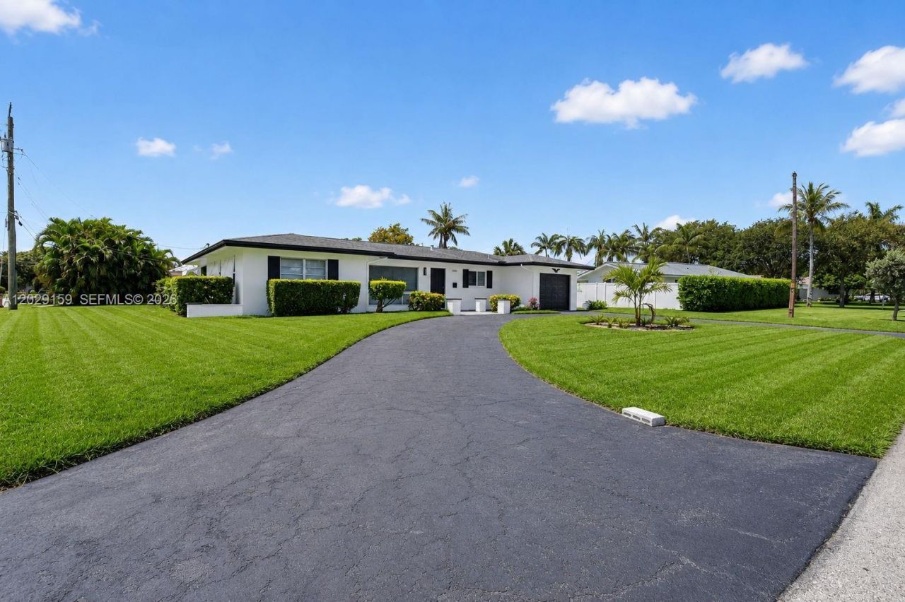 1320 SE 10th St , Deerfield Beach, FL 33441 Photo