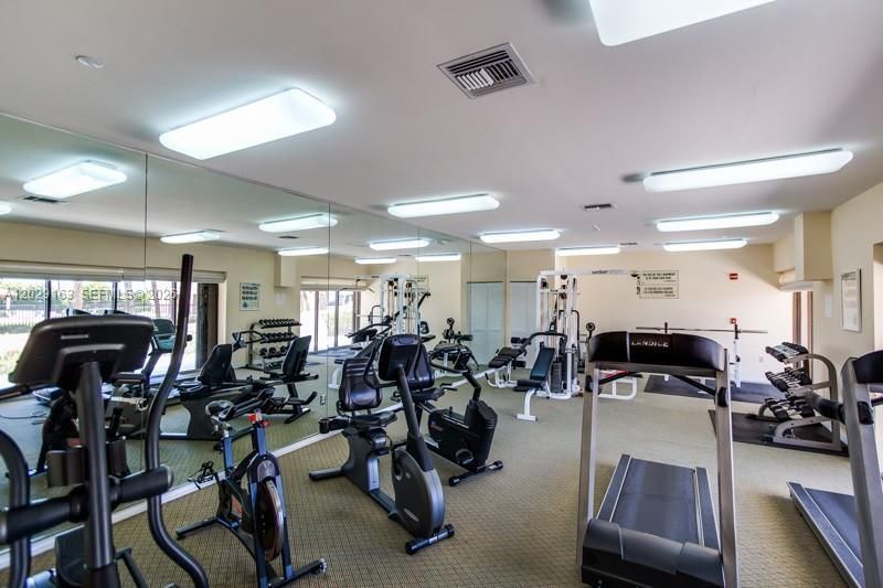 2625 Collins Av, Unit 1403, Miami Beach, FL 33140 Photo
