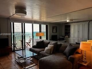 2625 Collins Av, Unit 1403, Miami Beach, FL 33140 Photo