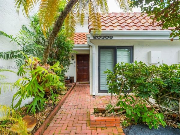 20306 NE 34th Ct, Unit 39, Aventura, FL 33180