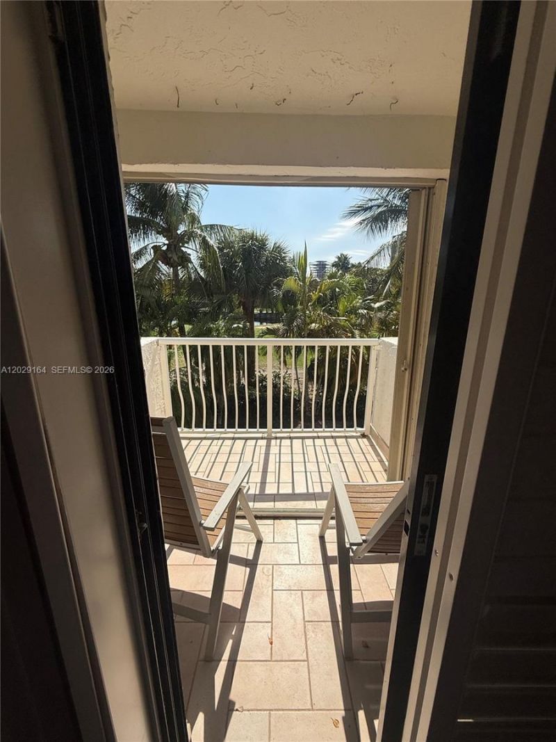 20306 NE 34th Ct , Unit 39, Aventura, FL 33180 Photo