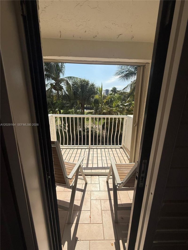 20306 NE 34th Ct , Unit 39, Aventura, FL 33180 Photo
