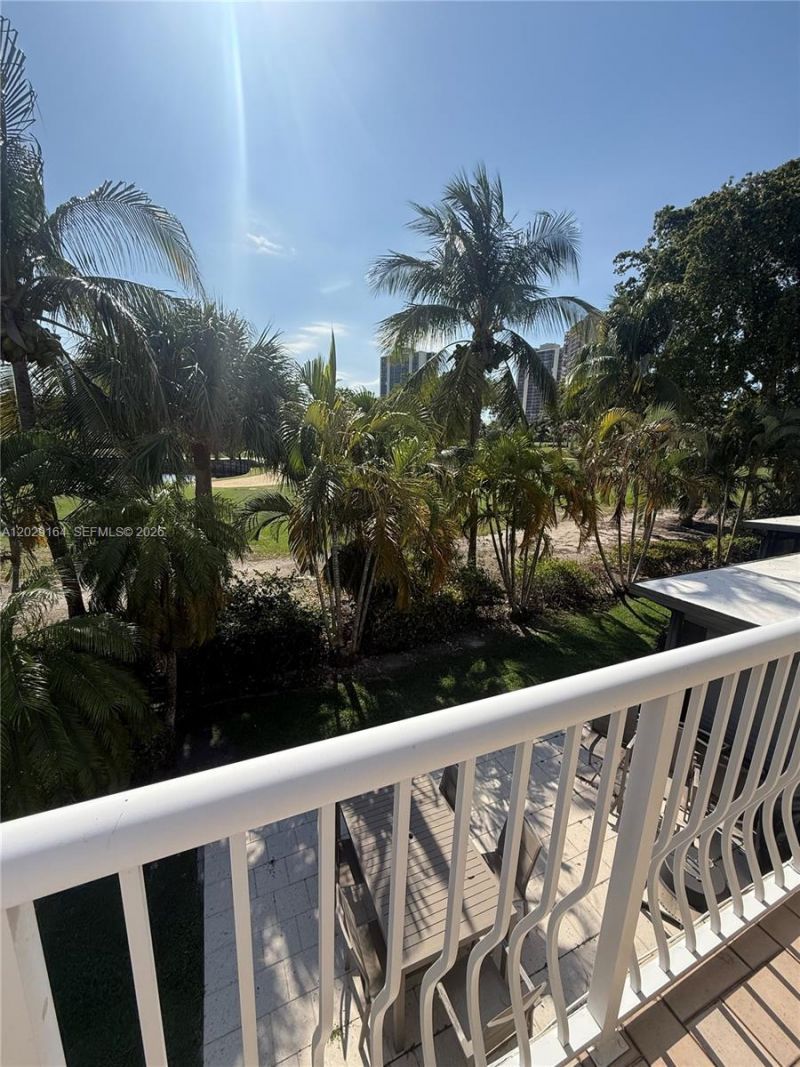20306 NE 34th Ct , Unit 39, Aventura, FL 33180 Photo