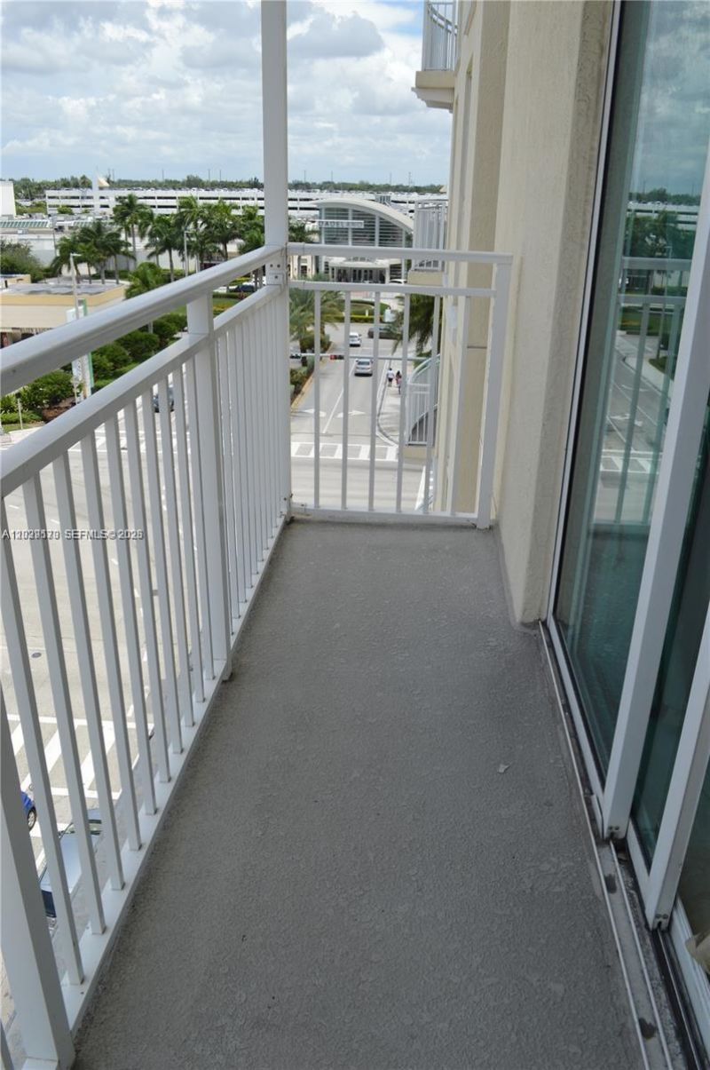 7270 SW 88th St, Unit B502, Miami, FL 33156 Photo
