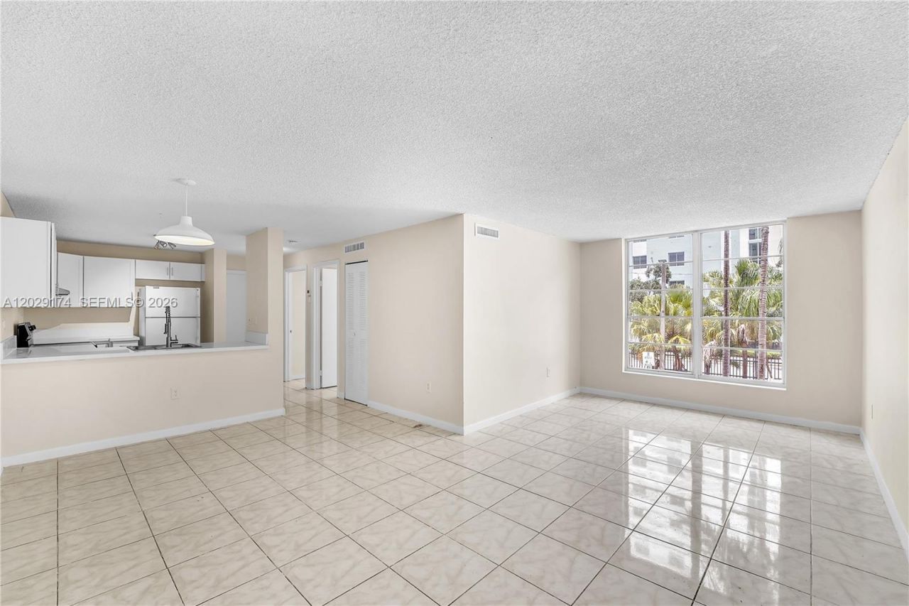 210 SW 11th St, Unit 209, Miami, FL 33130 Photo