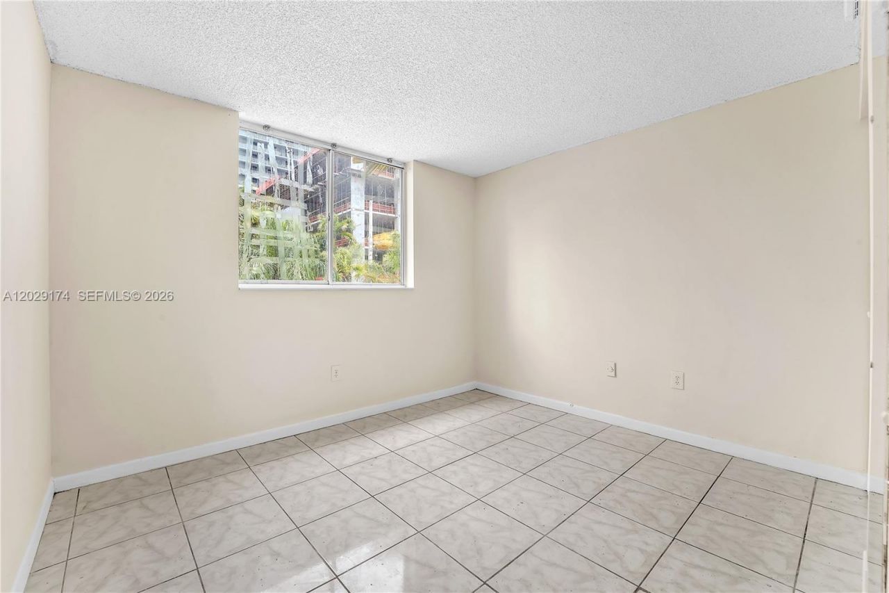 210 SW 11th St, Unit 209, Miami, FL 33130 Photo