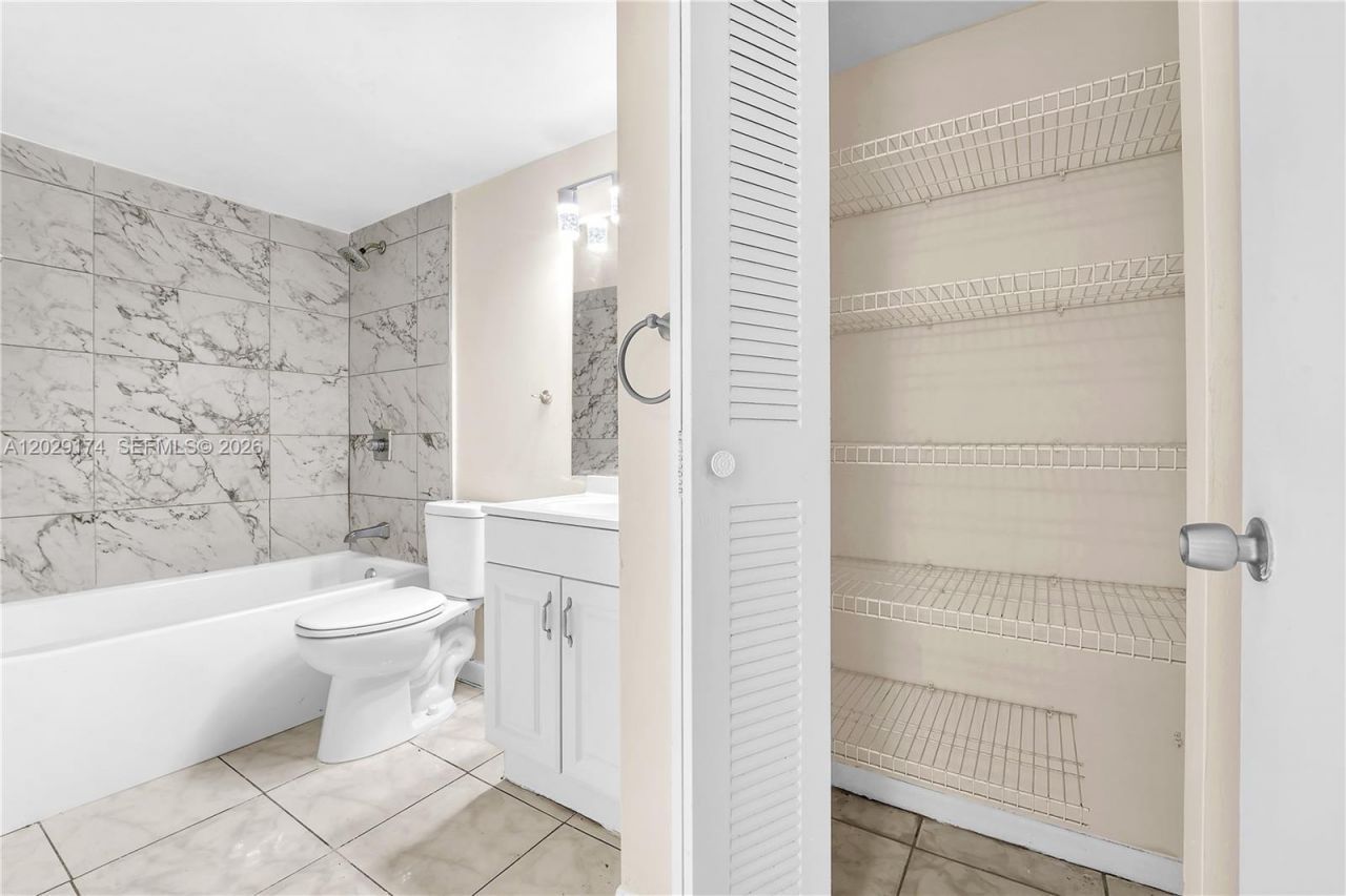 210 SW 11th St, Unit 209, Miami, FL 33130 Photo