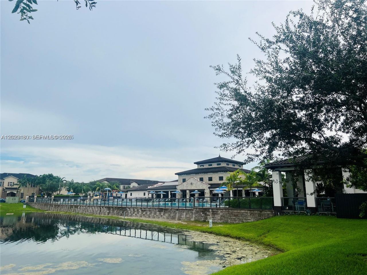 16946 SW 90th Terrace Circle , Miami, FL 33196 Photo