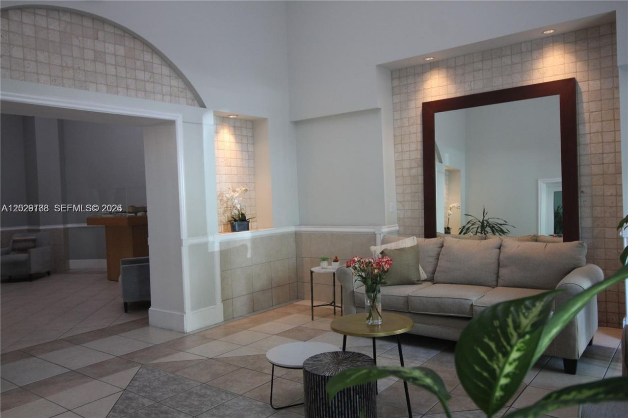 50 Menores Ave, Unit 606, Coral Gables, FL 33134 Photo