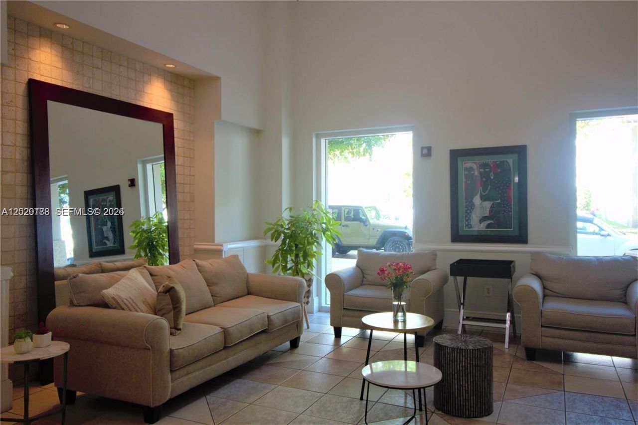 50 Menores Ave, Unit 606, Coral Gables, FL 33134 Photo