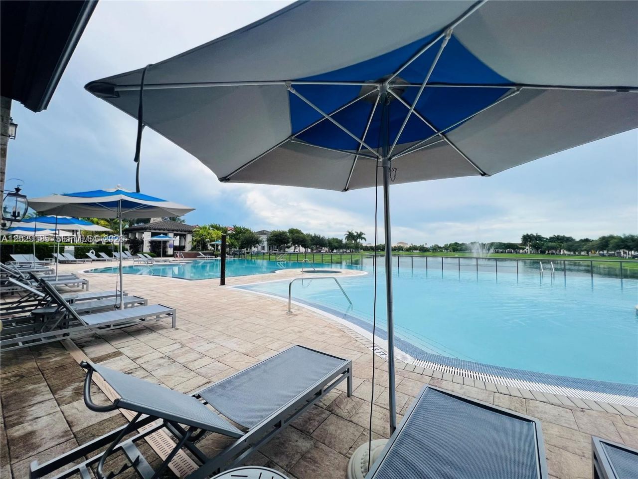 16946 SW 90th Terrace Circle , Miami, FL 33196 Photo