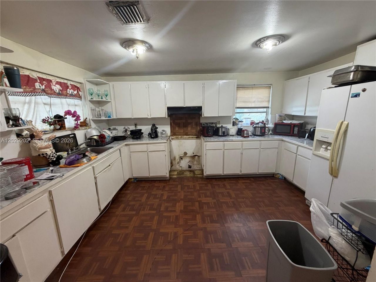 3245 NW 34th St, Miami, FL 33142 Photo