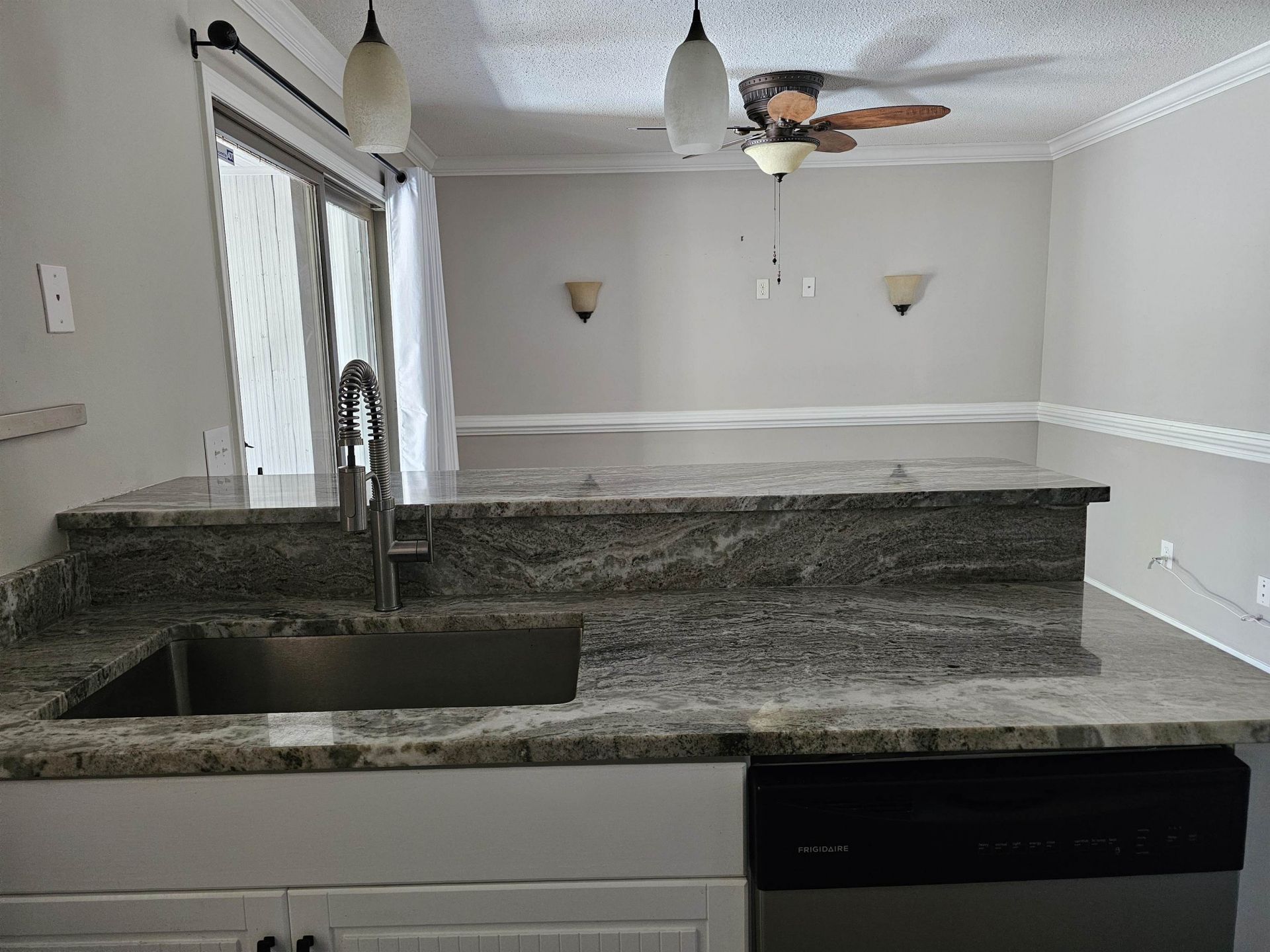 304 N 75th Ave N  Photo 11