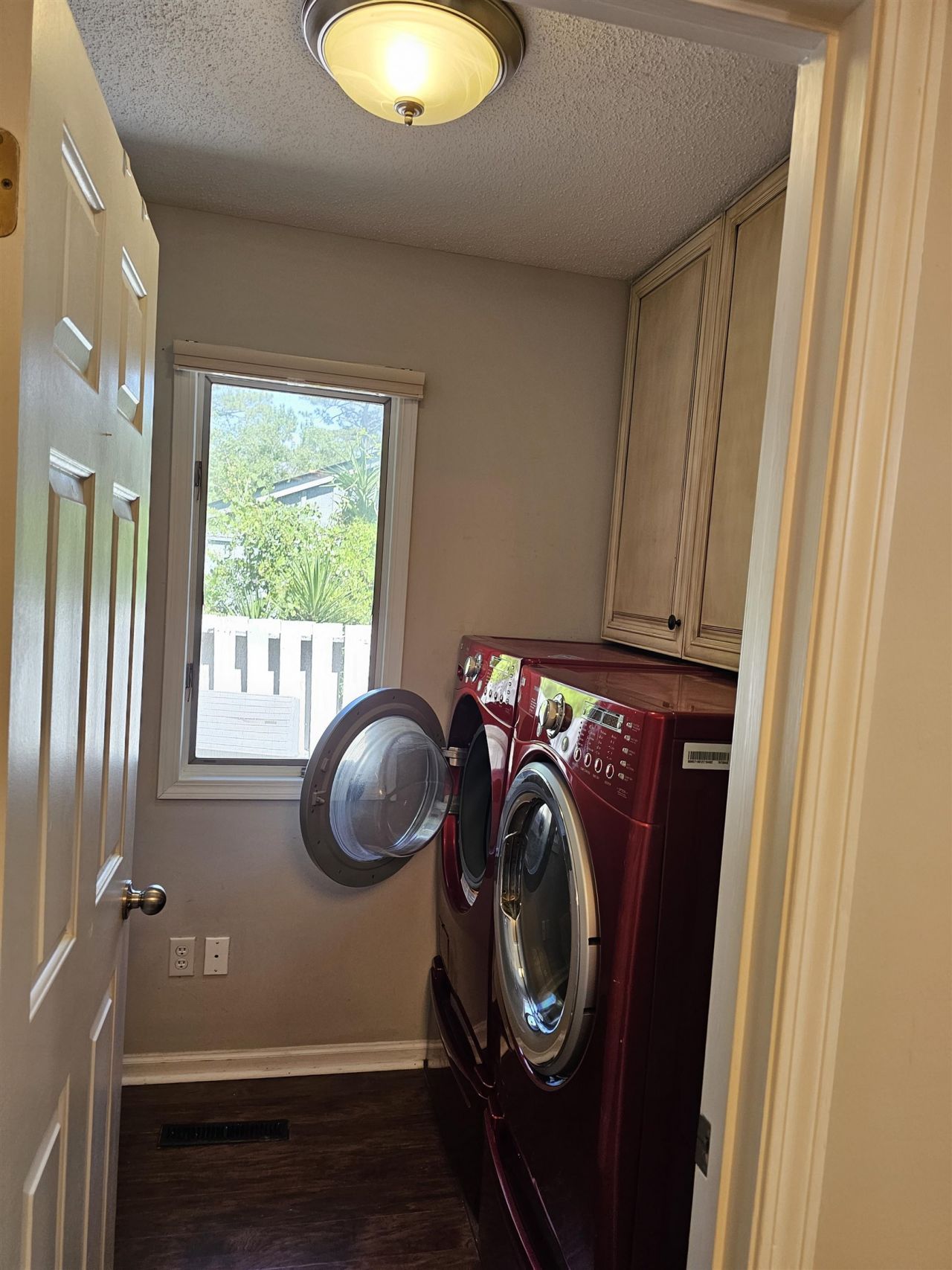 304 N 75th Ave N  Photo 13