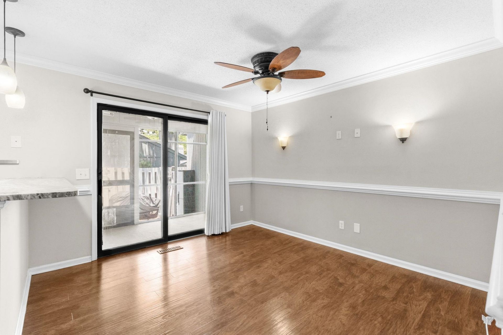 304 N 75th Ave N Photo 15