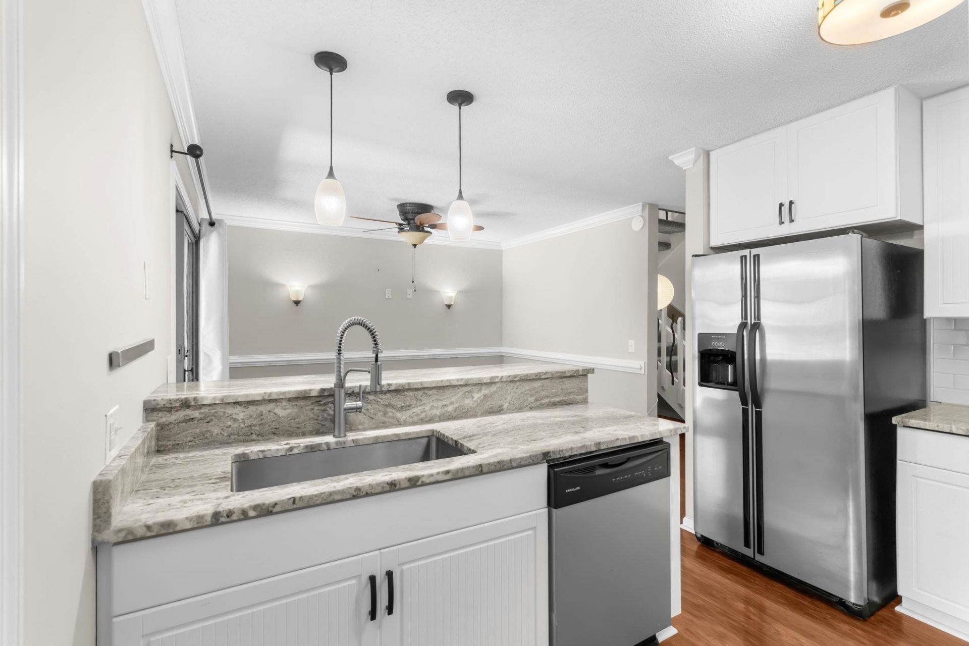 304 N 75th Ave N Photo 23