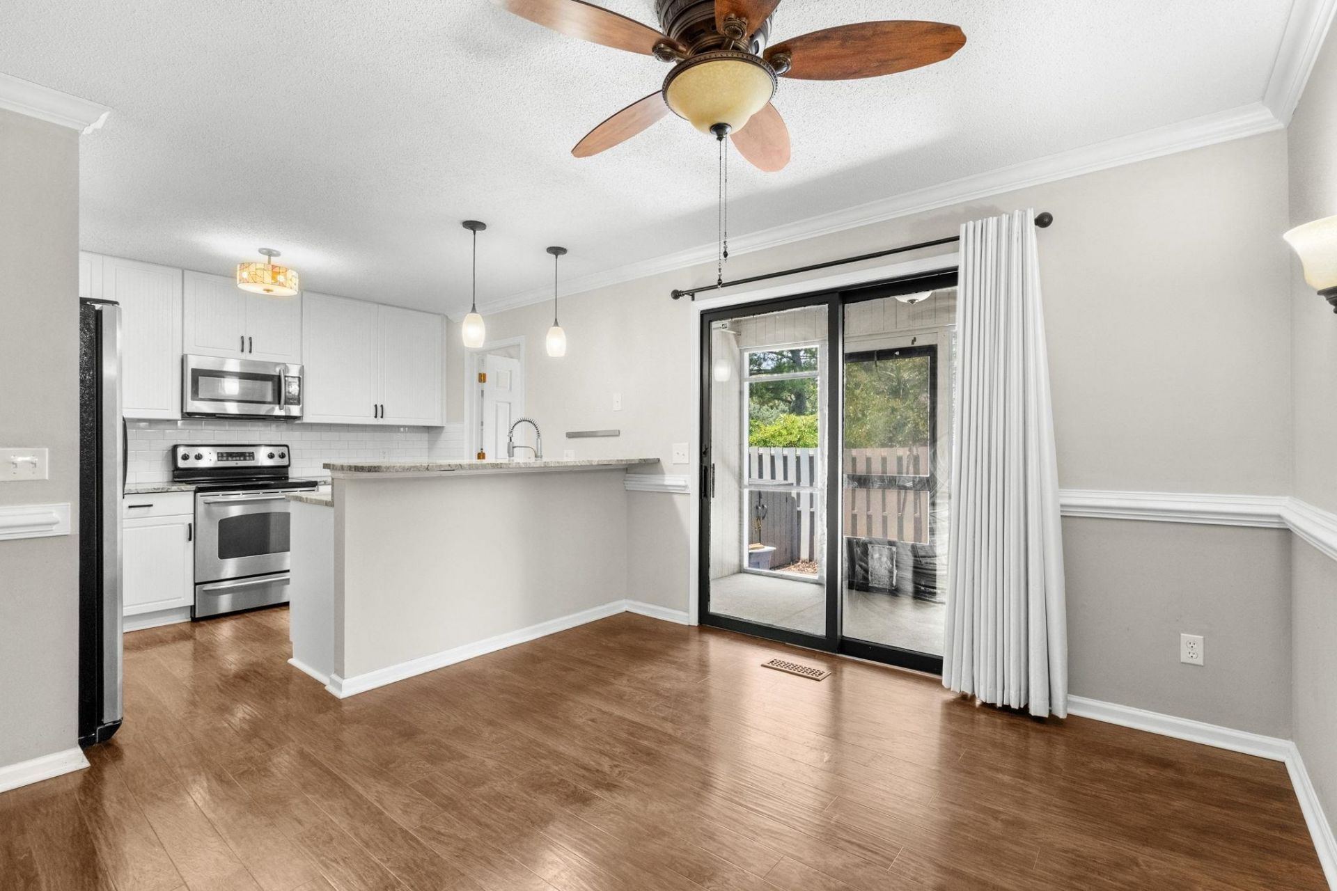 304 N 75th Ave N Photo 24
