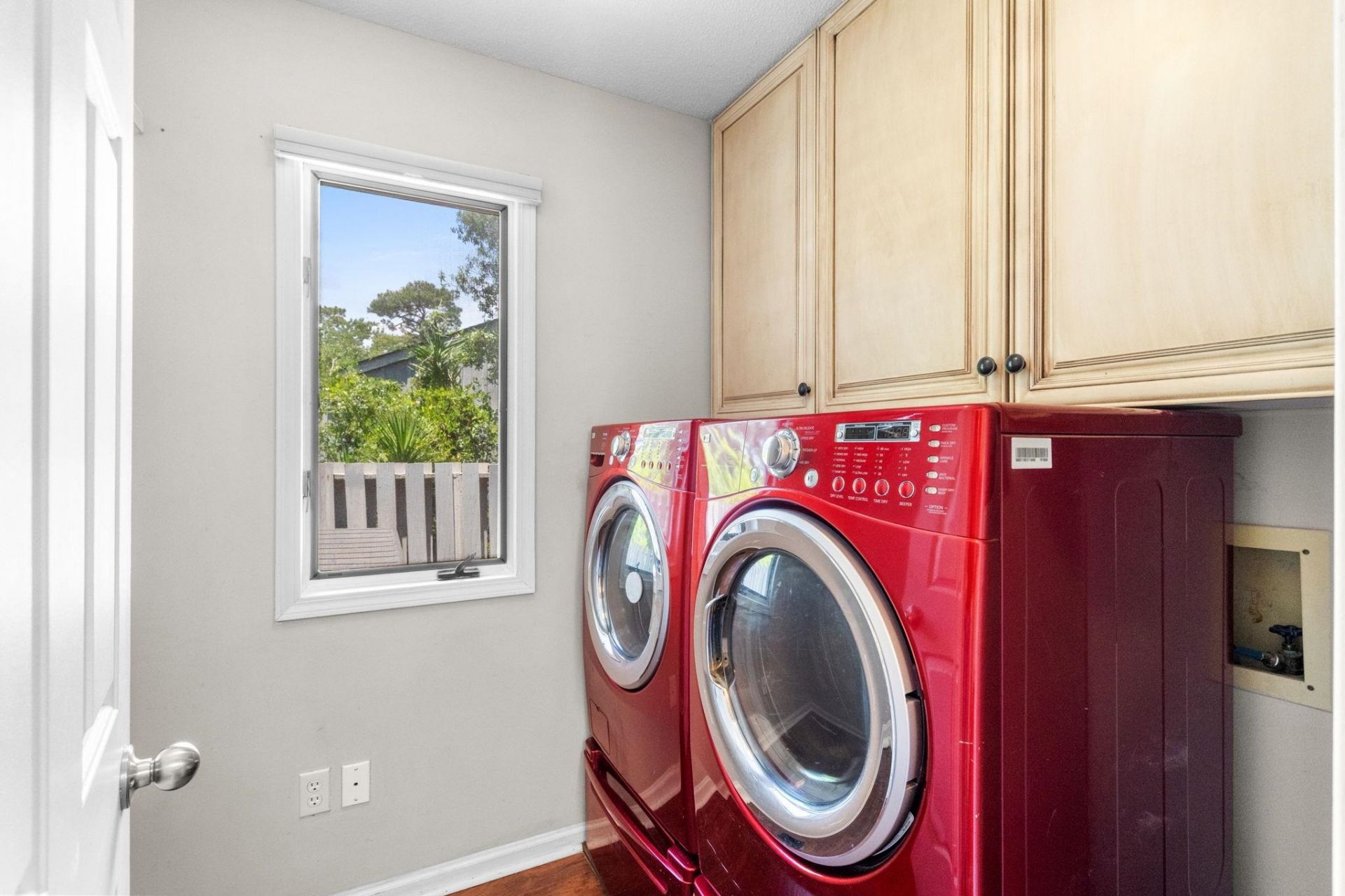 304 N 75th Ave N Photo 46