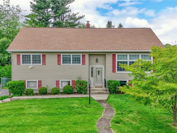 10 Ona Lane , New Windsor, NY 12553